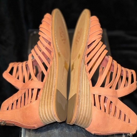Vince Camuto Orange Strappy Sandals - Picture 11 of 14